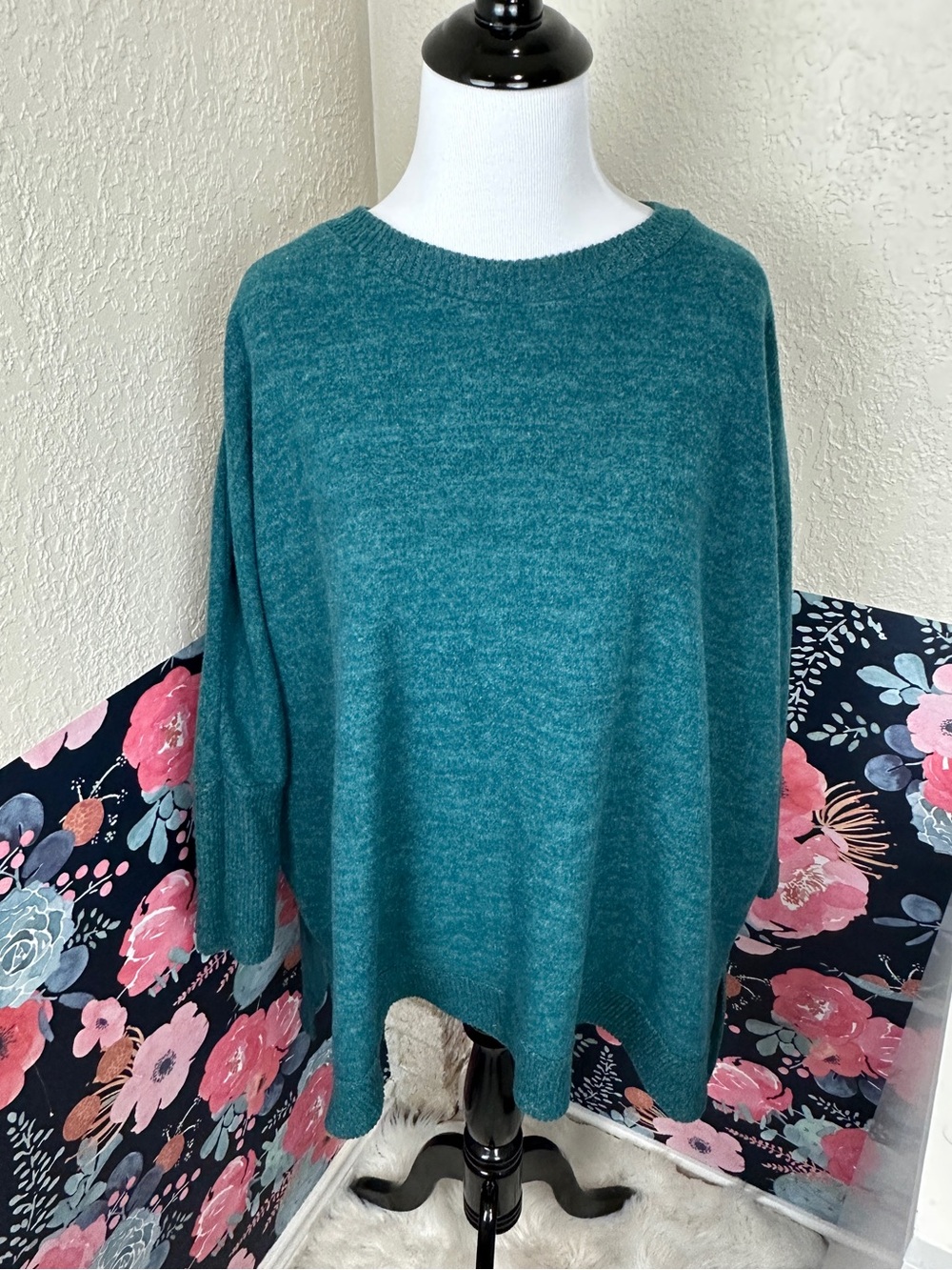Anthropologie Story Mermaid Green Blue Oversized Knitted Sweater Size Small